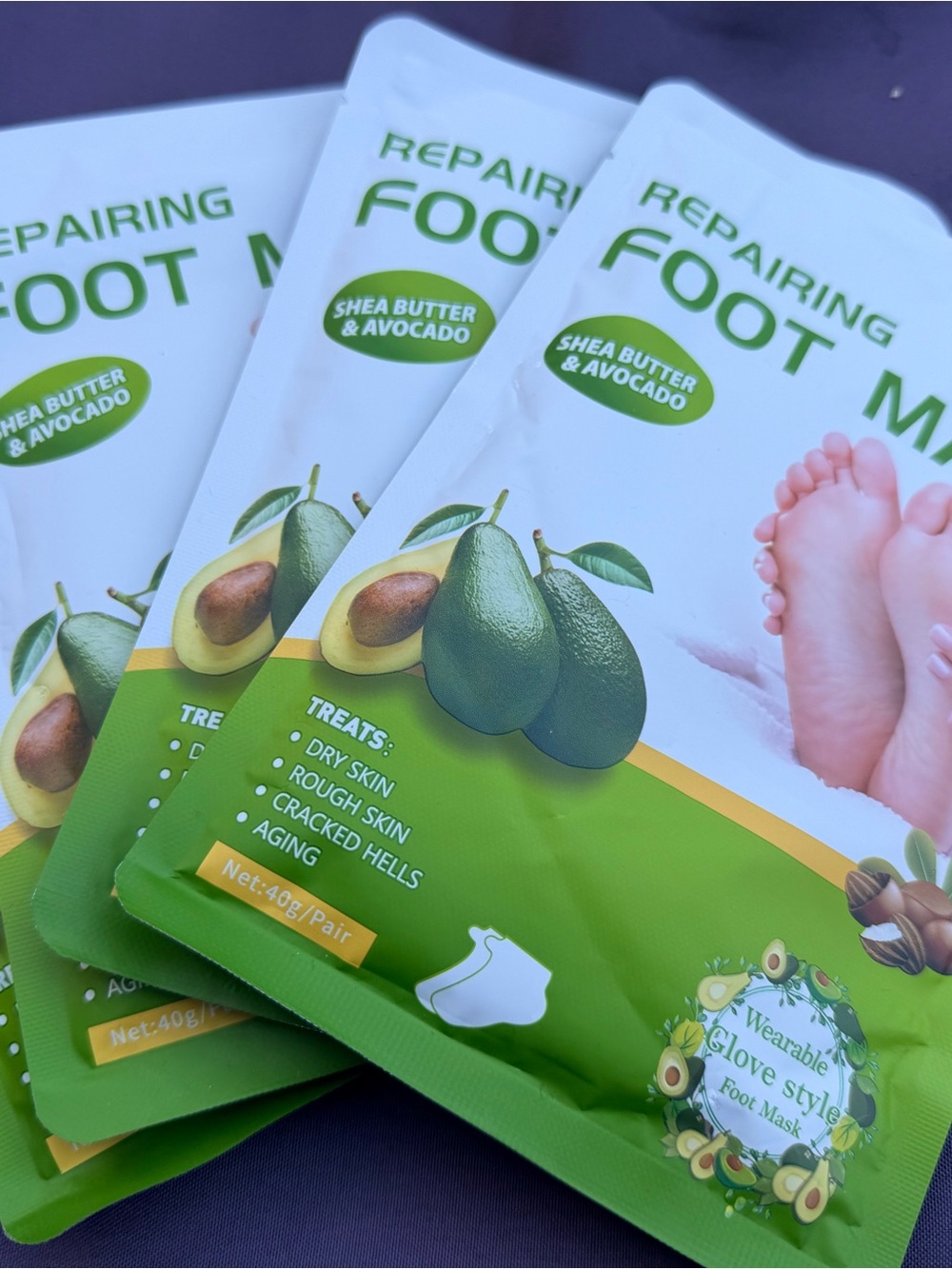 Soothing Repairing Foot Mask with Shea Butter & Avocado - set of 4
